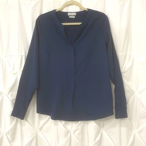 VanHeusen Navy Blouse